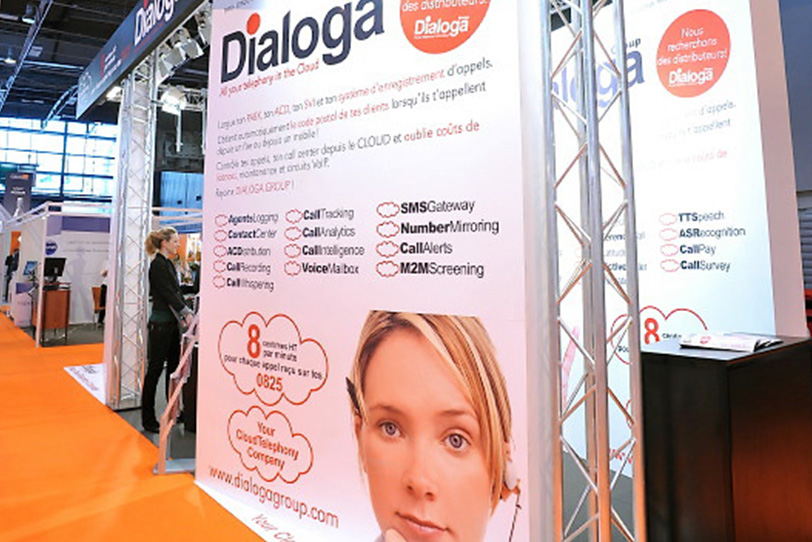 Strategie clients Paris-3 2011 - Événements - Dialoga